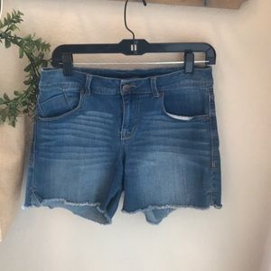 1822 Denim Cut off Jean Shorts